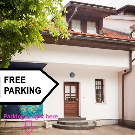 Avrora House Free Parking In Old Town Apartamento Liubliana Exterior foto